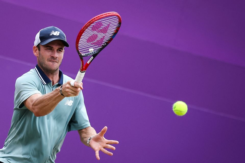 顾曼联的辉 顾曼联的辉