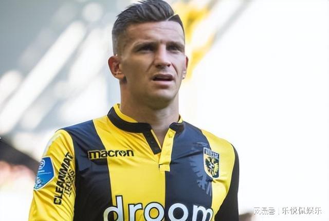 中场大脑莫 中场大脑莫