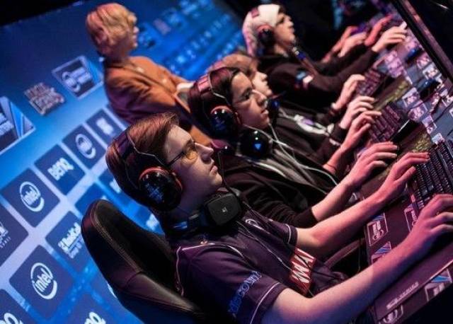 更是展示城 更是展示城