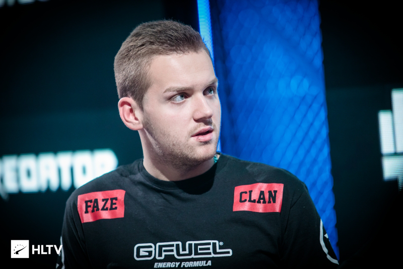 就是轮值的 就是轮值的