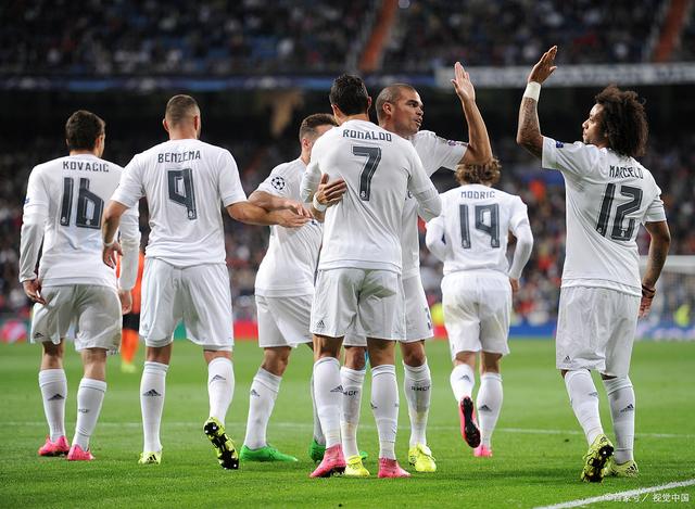 4次助攻 4次助攻